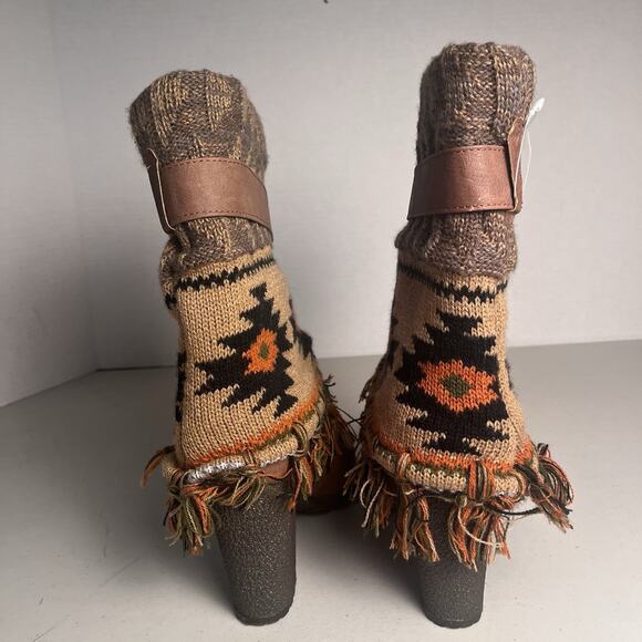 Muk Luks Knit Sweater Boots Aztec Western Fringe Pull On Heeled Women's Size 8 - Picture 7 of 14